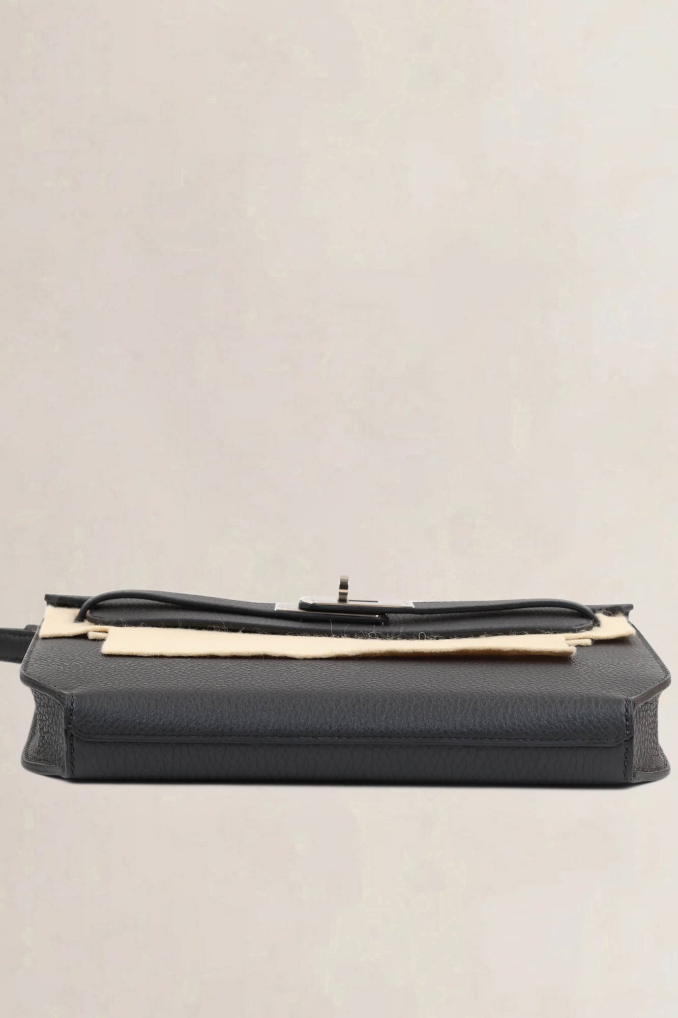 Hermès Black Kelly Dépêches 25 Pouch