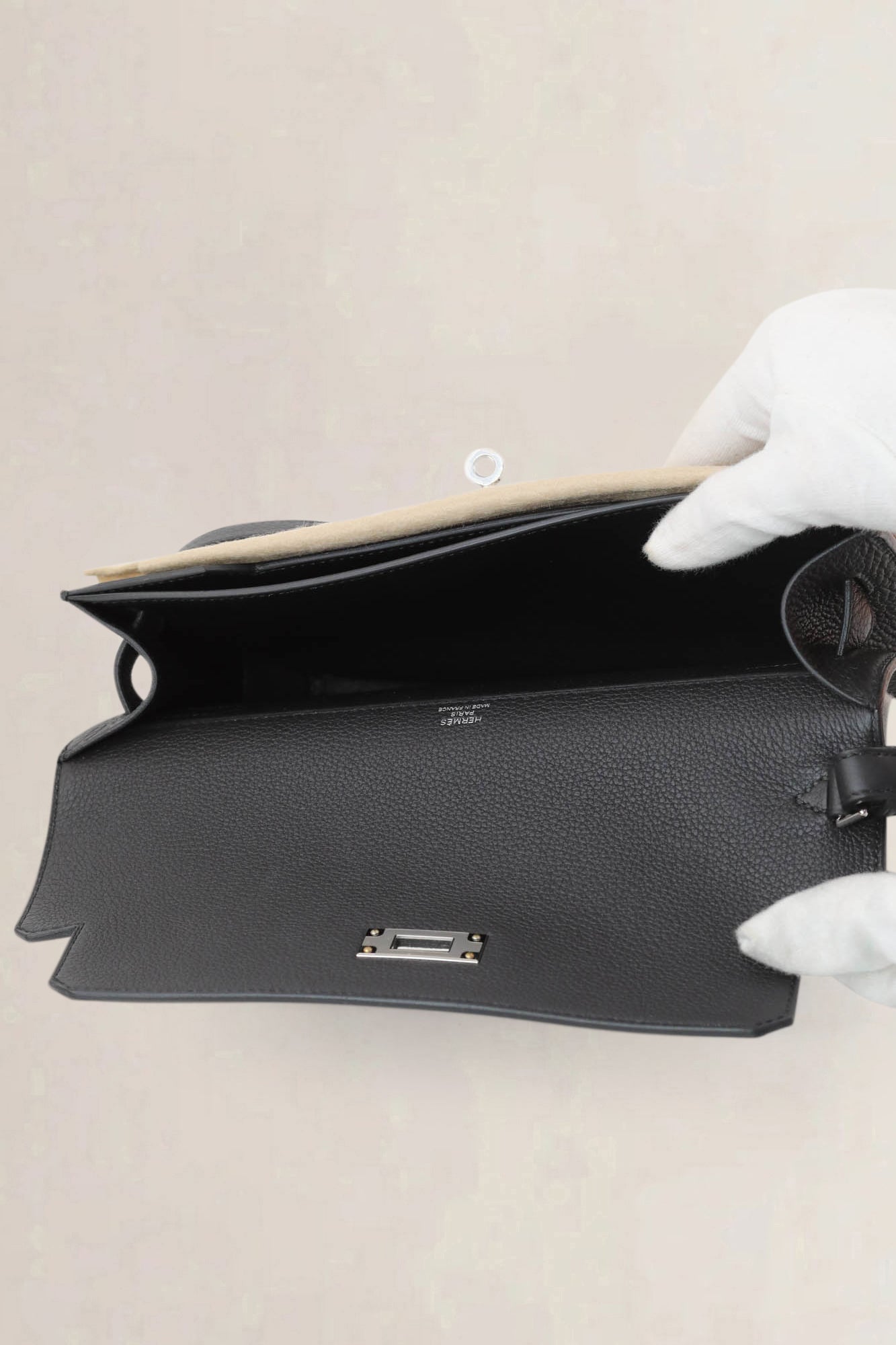 Hermès Black Kelly Dépêches 25 Pouch