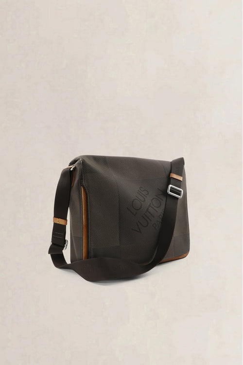 Louis Vuitton Terre Messenger Damier Géant Crossbody Bag