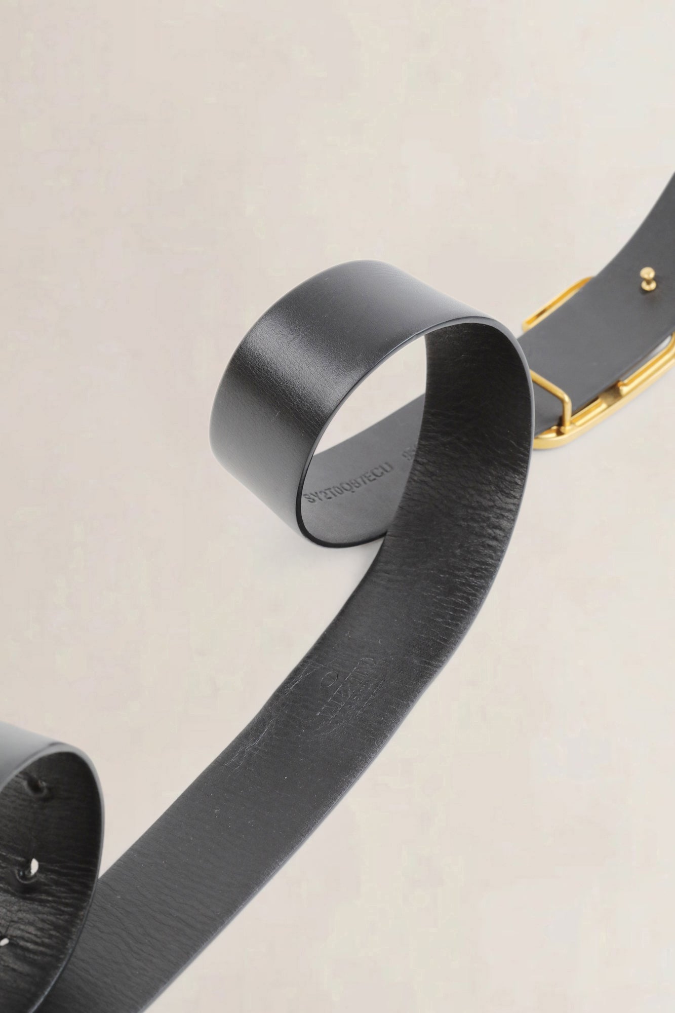 Valentino Black Vlogo Signature Calfskin Belt 40