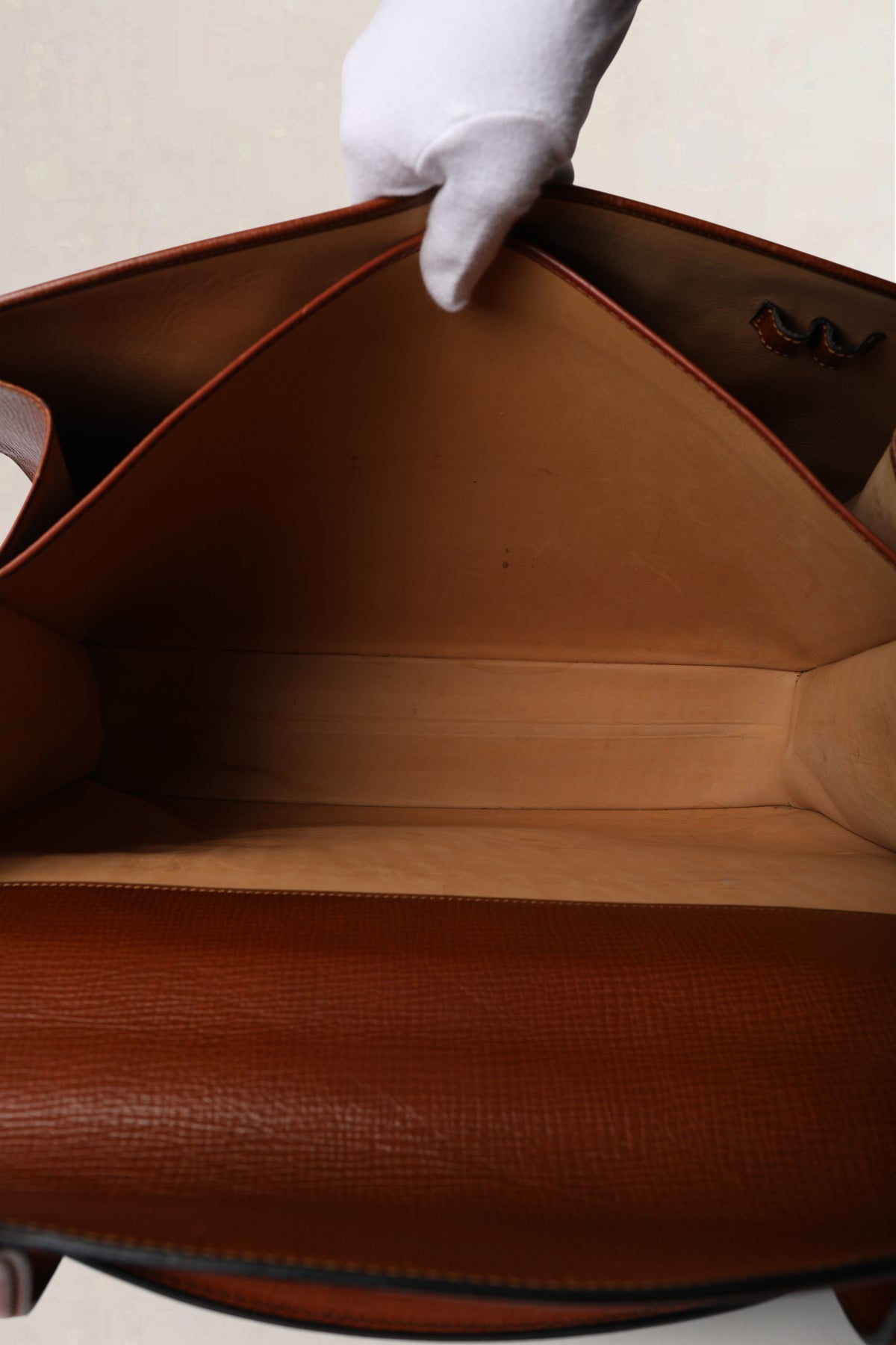 Delvaux Cognac Caractère Briefcase