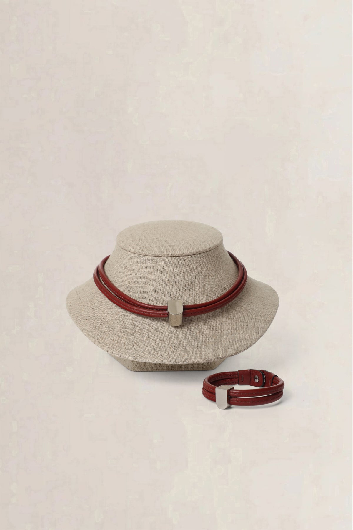 Delvaux Rosso D Necklace & Bracelet Set