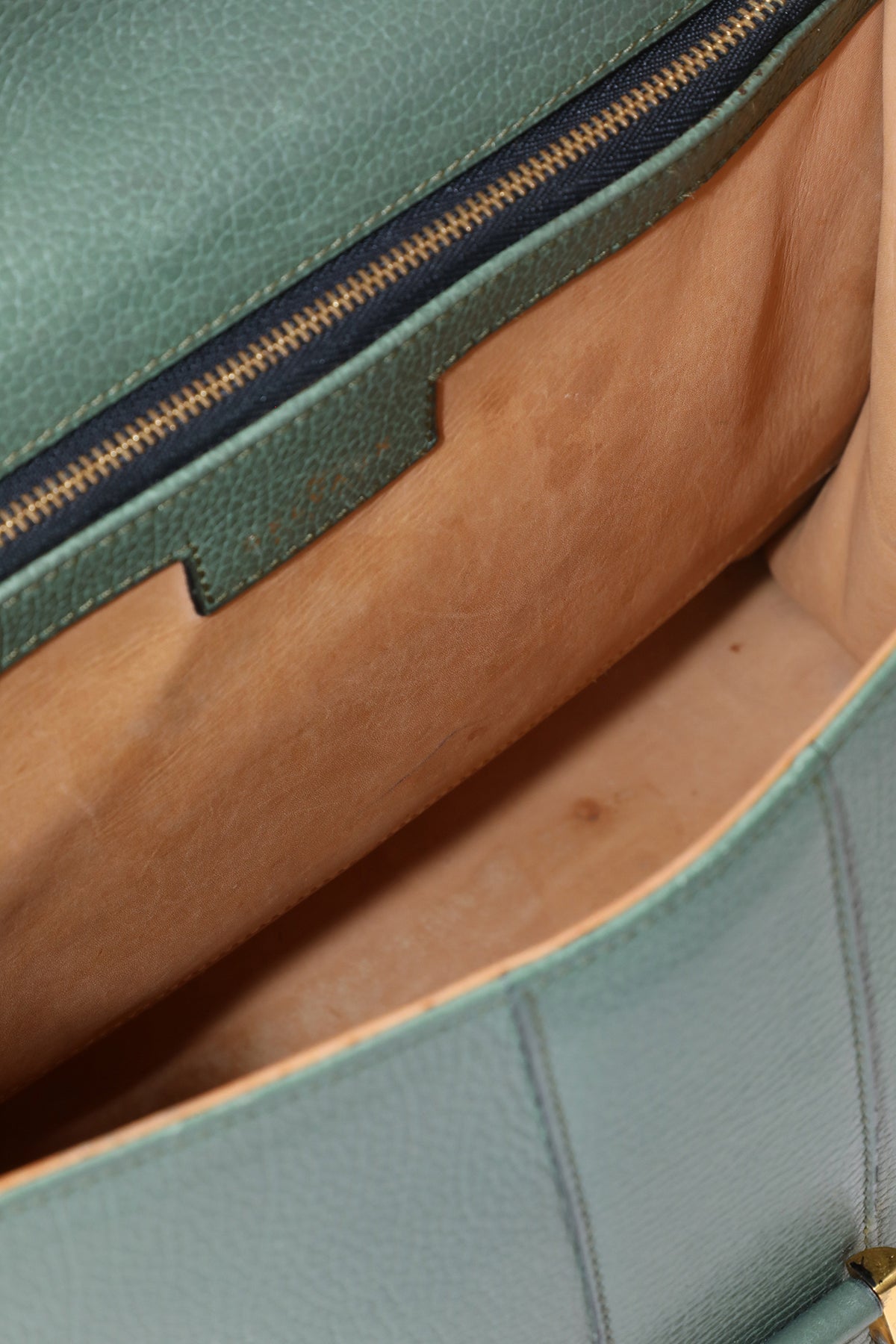 Delvaux Olive Jumping Calf Brillant MM — vintage