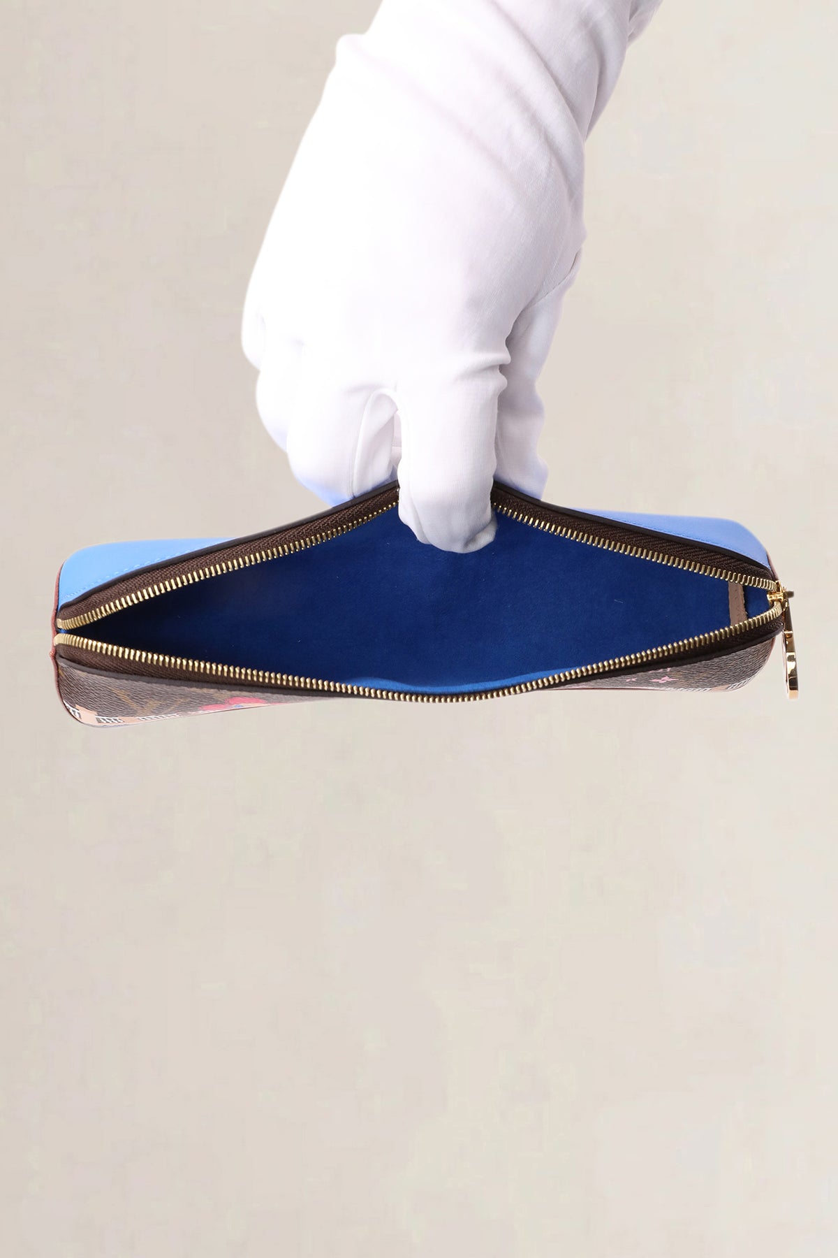 Louis Vuitton Monogram Truth Elisabeth Pen Case