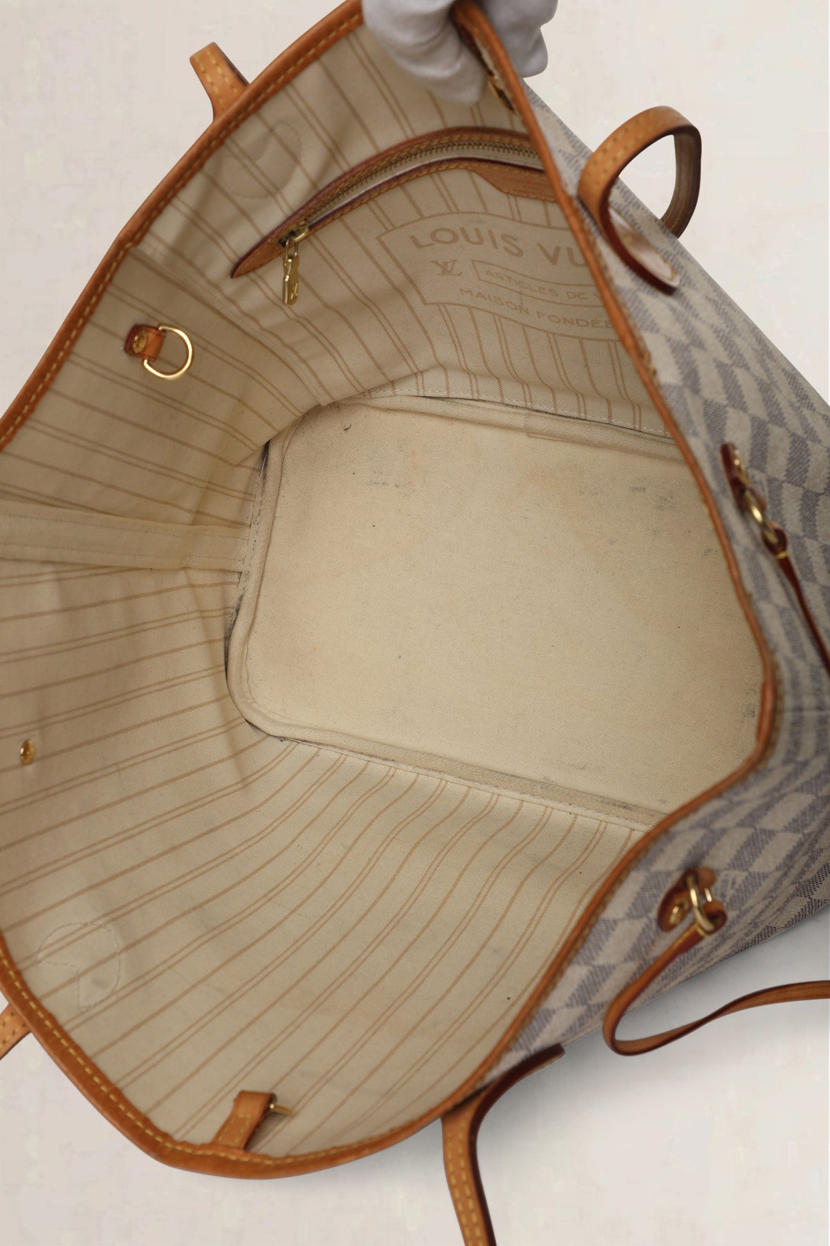 Louis Vuitton White Neverfull Damier Azur MM Shoulder Bag