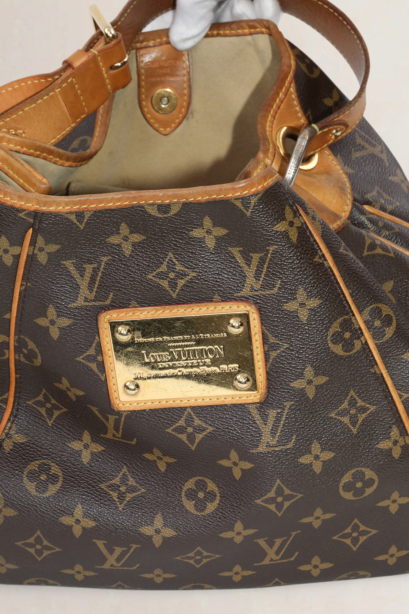 Louis Vuitton Galliera Shoulder Bag