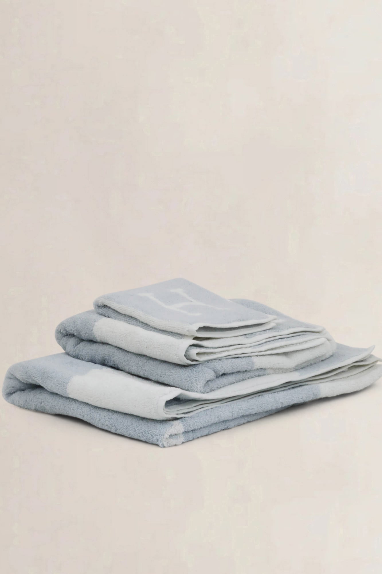 Hermès Avalon Blue/White Bath Towel Set