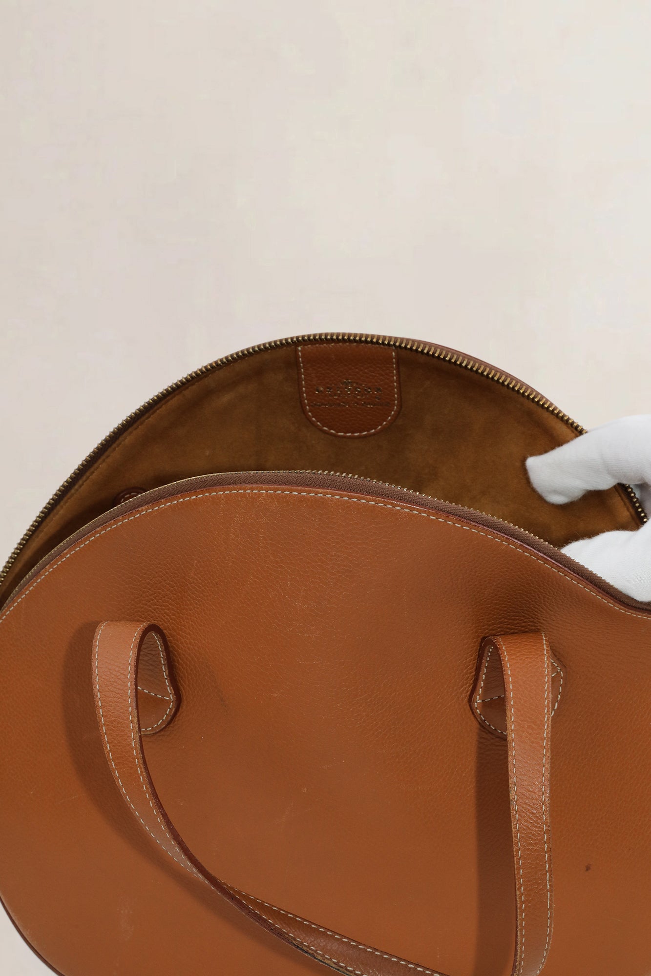 Delvaux Cognac Sourire — preloved