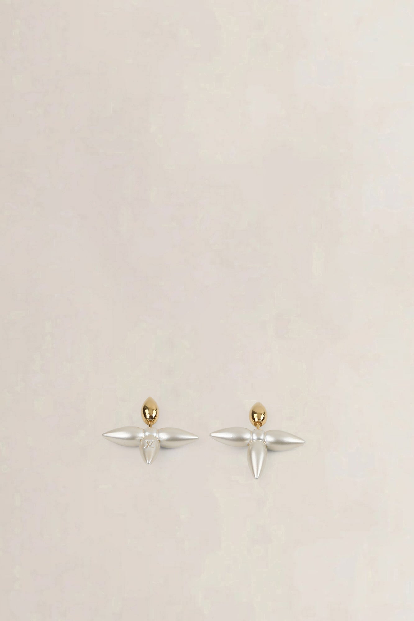 Louis Vuitton Louisette Pearl Earrings
