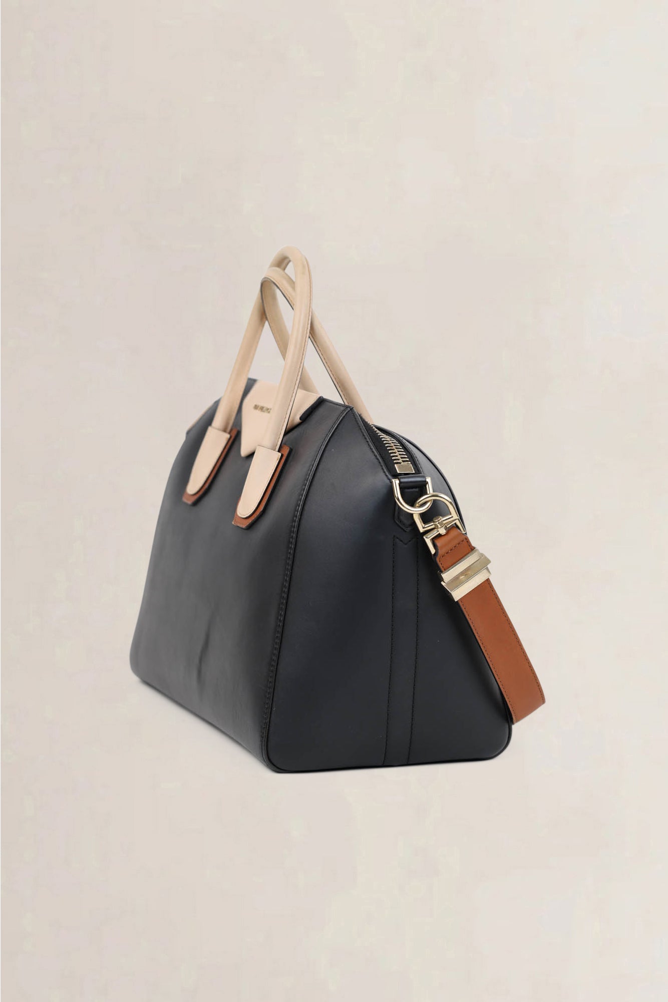 Givenchy Tricolore Antigona Shoulder Bag