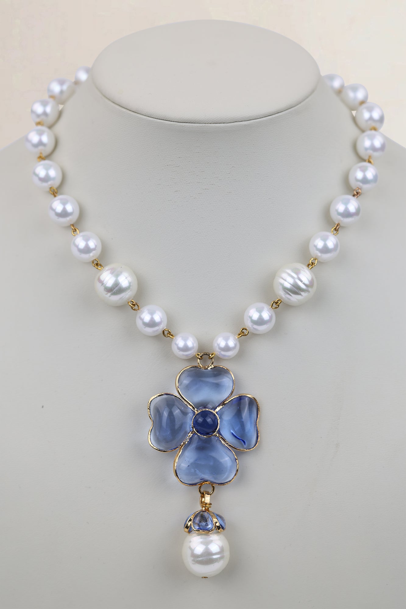Blue Poured Glass Clover Pearl Necklace