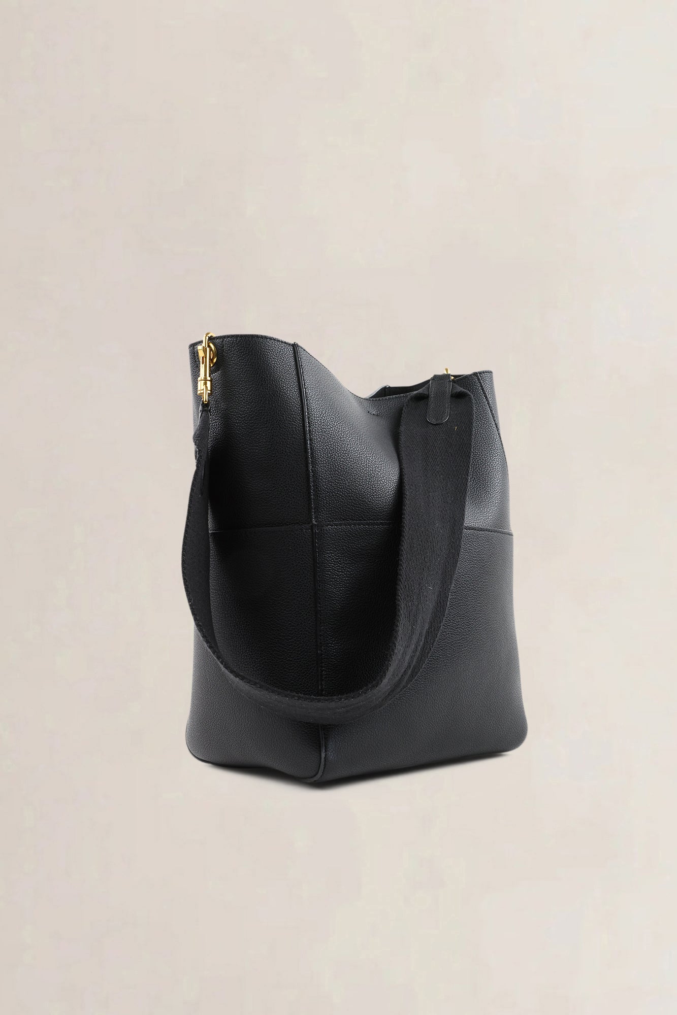 Céline Sangle Bucket Bag black calfskin — preloved