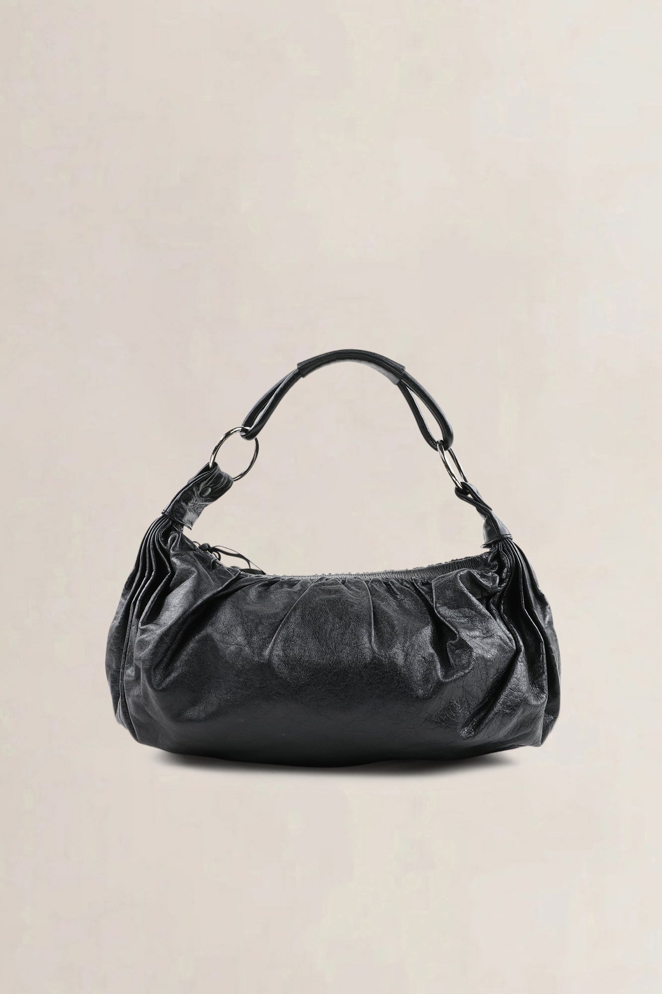Sac à épaule Miu Miu en cuir noir