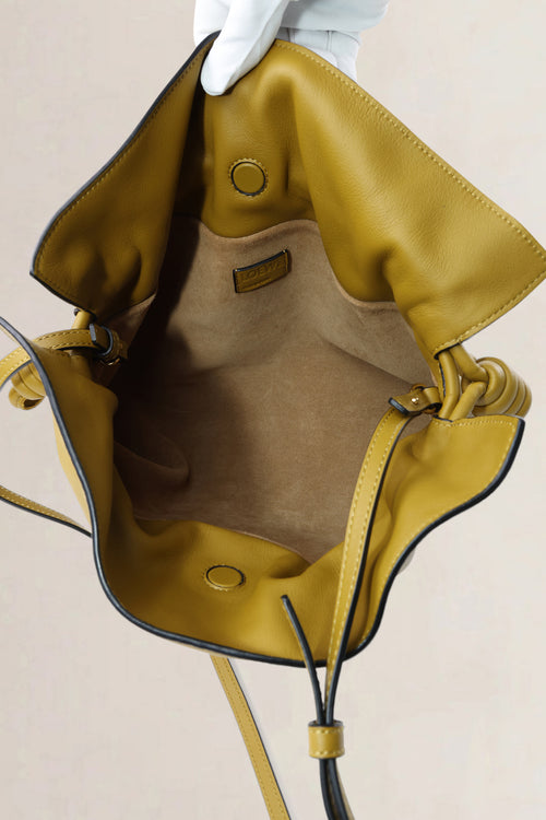 Sac à épaule Loewe Flamenco en veau jaune moutarde