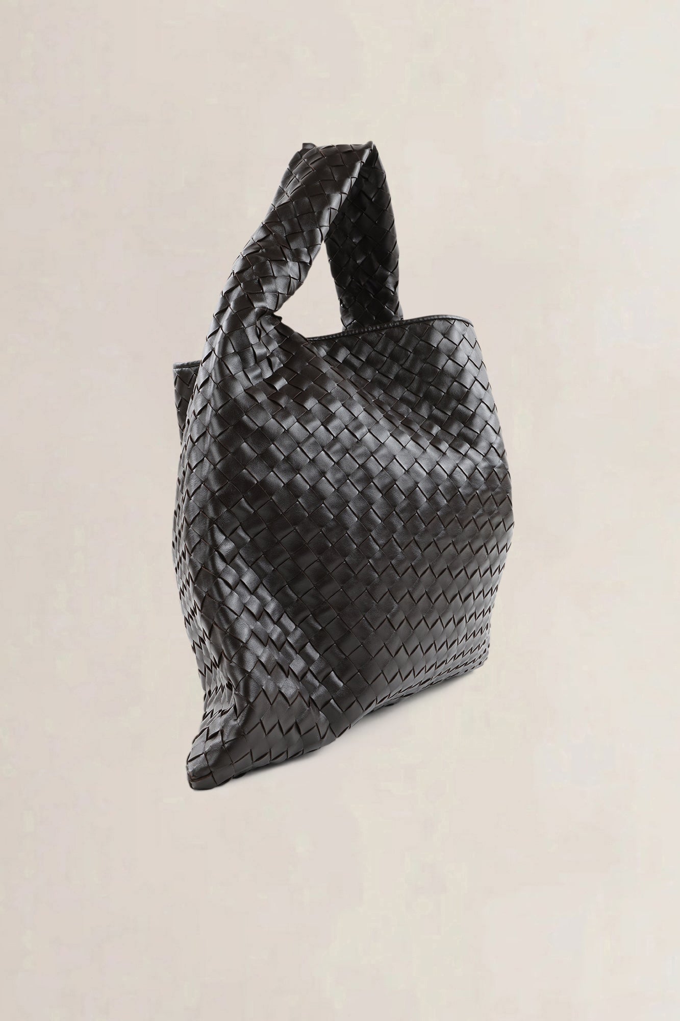 Bottega Veneta Hop Intrecciato brown — preloved