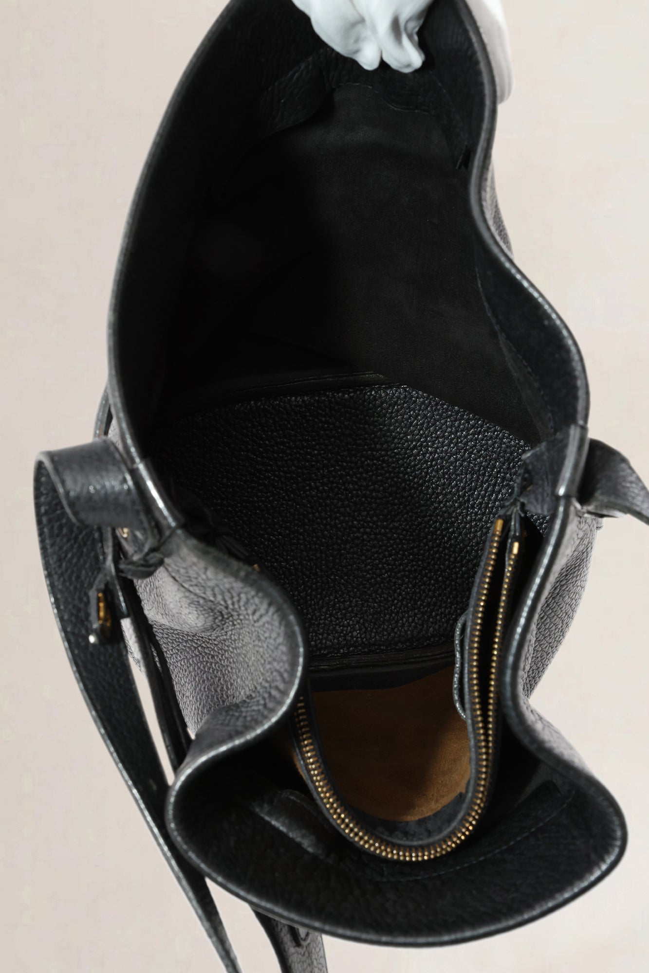 Gucci Black Guccissima Leather Medium Charlotte Hobo Shoulder Bag