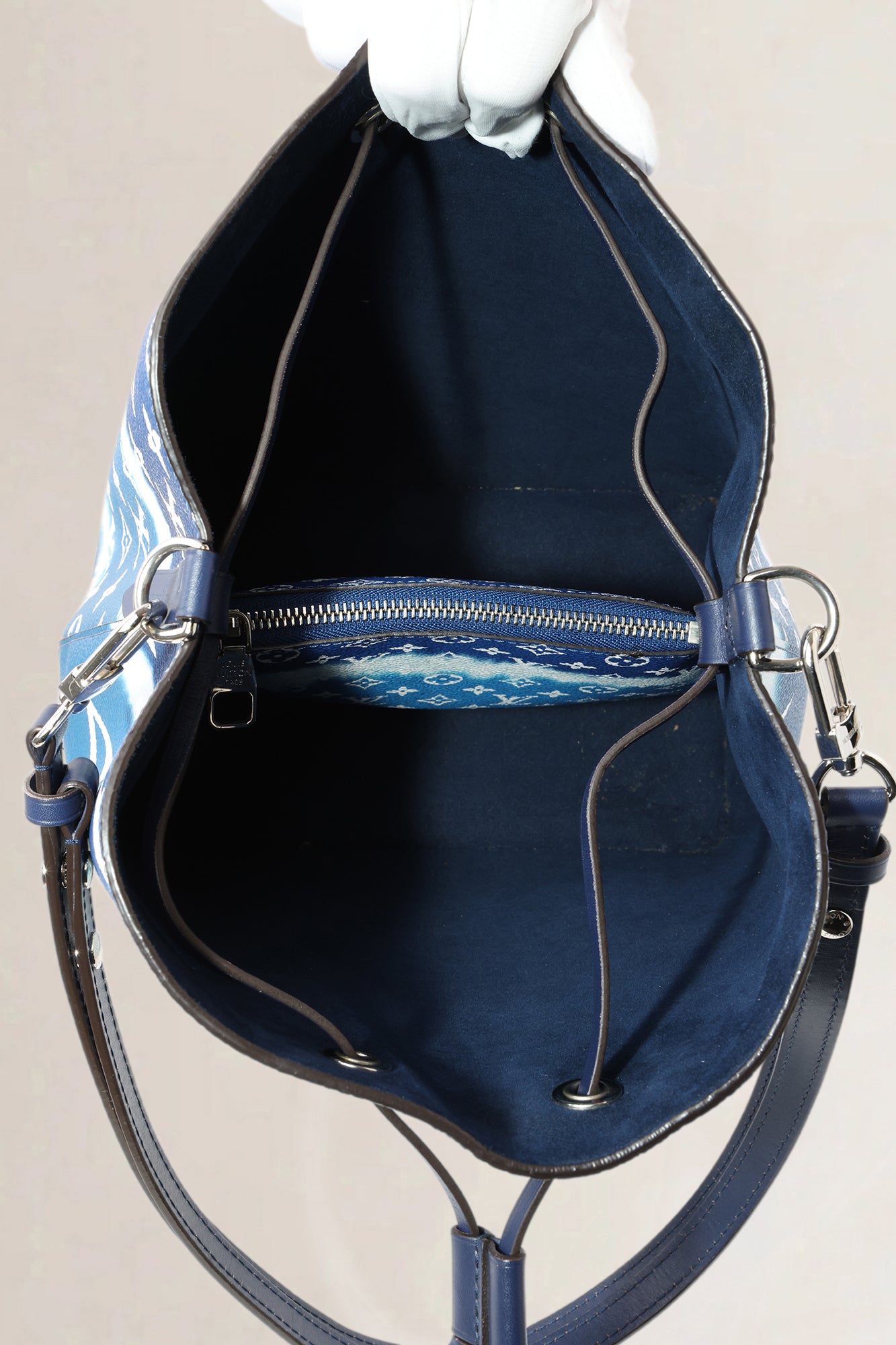 Louis Vuitton NeoNoé MM Limited Edition Escale Shoulder Bag