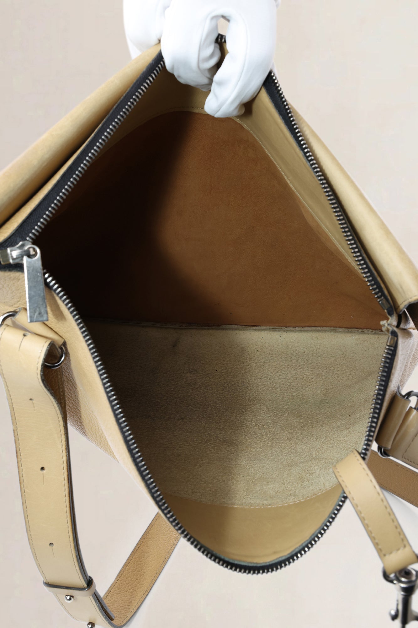 Deux de Delvaux Beige Leather Crossbody Bag