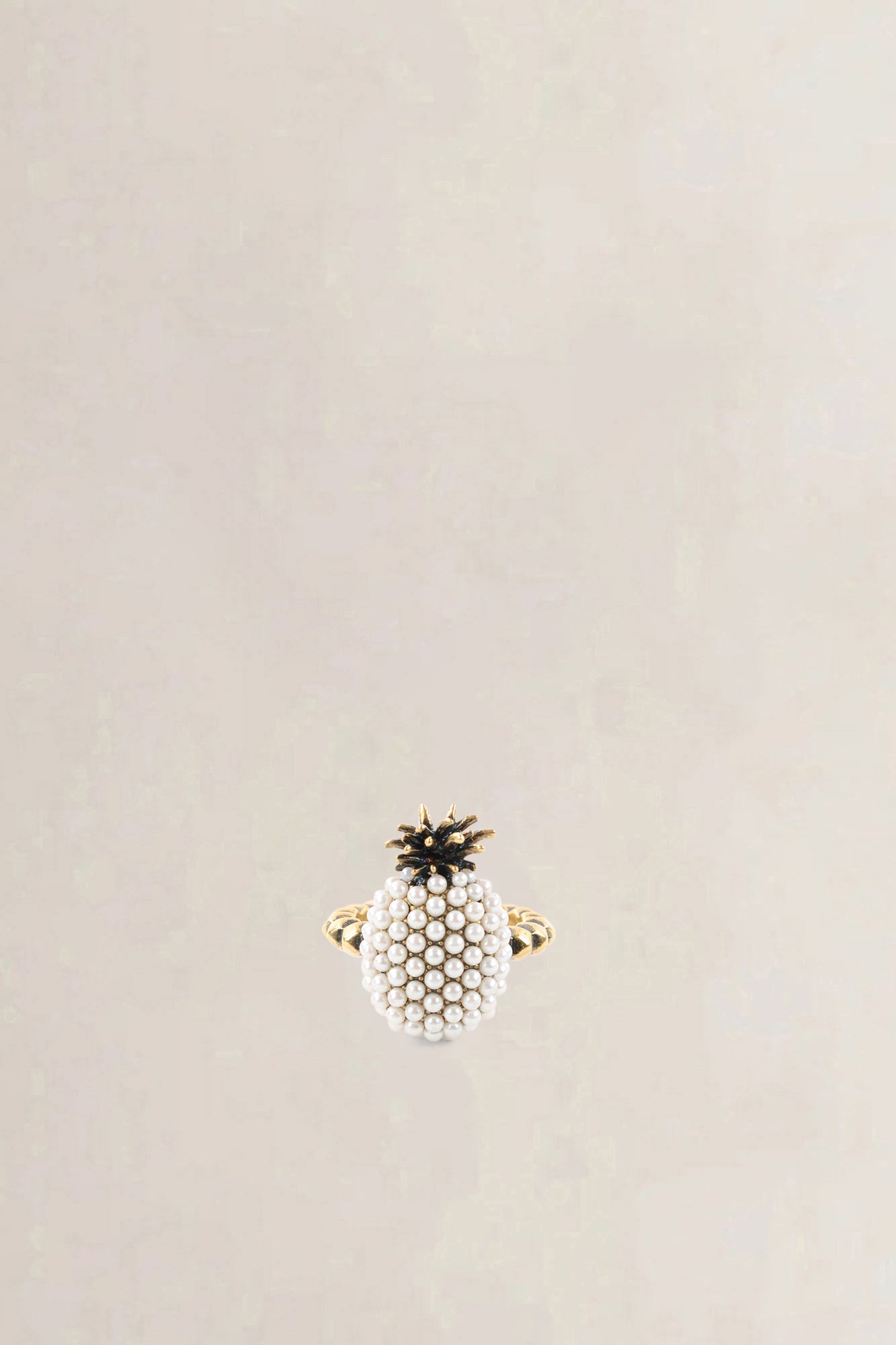 Gucci White Faux Pearl Studded Pineapple Ring