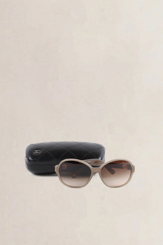 Chanel Pearl Sunglasses — preloved