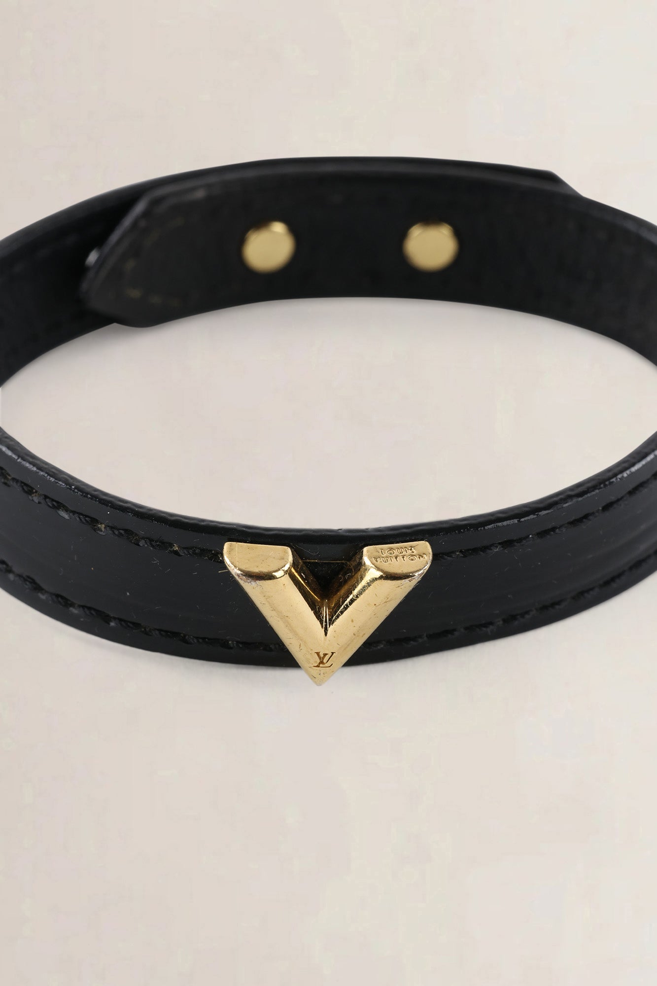 Louis Vuitton Black Epi Leather Essential V Bracelet