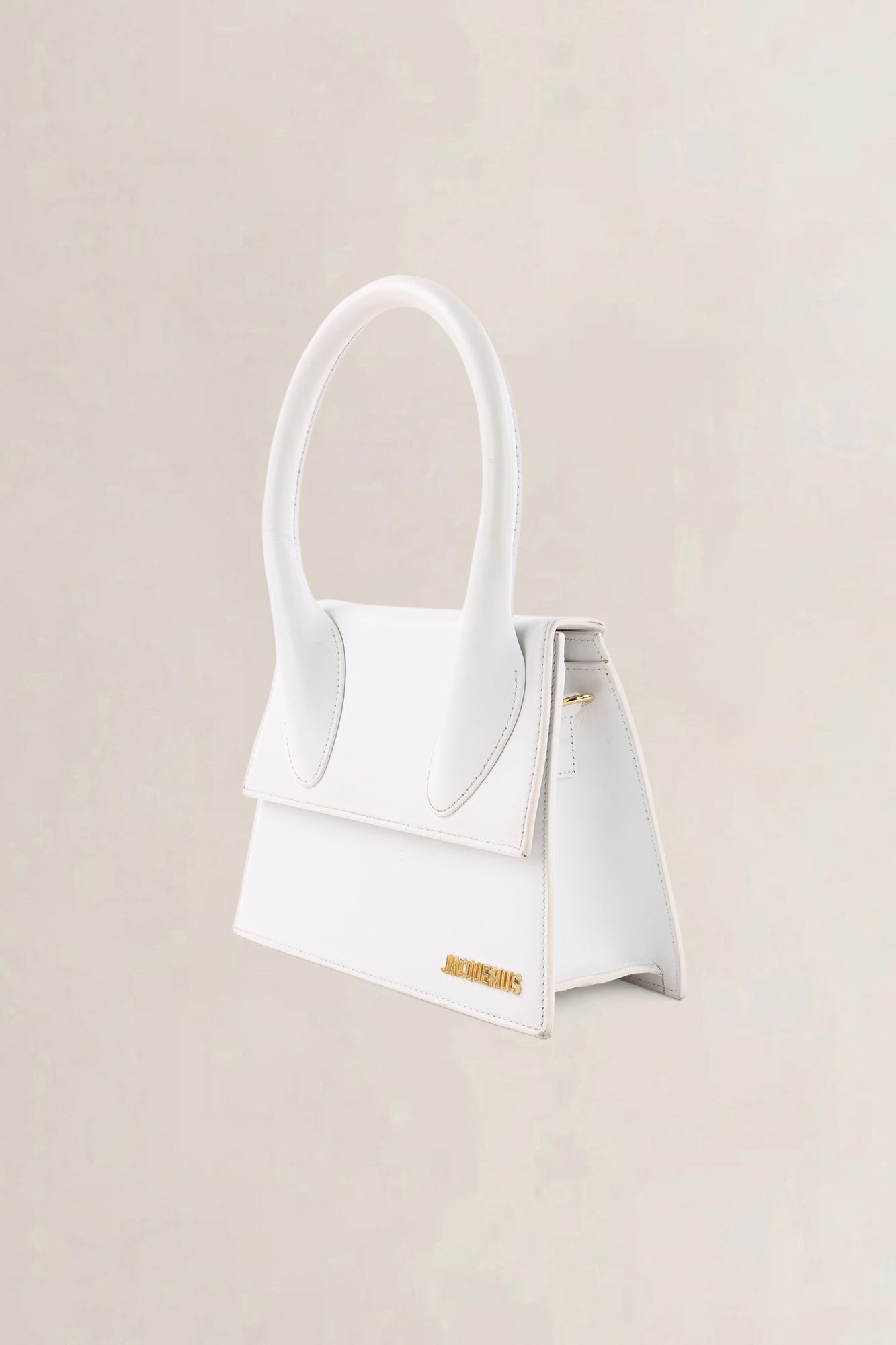 Jacquemus Le Chiquito Moyen white — preloved