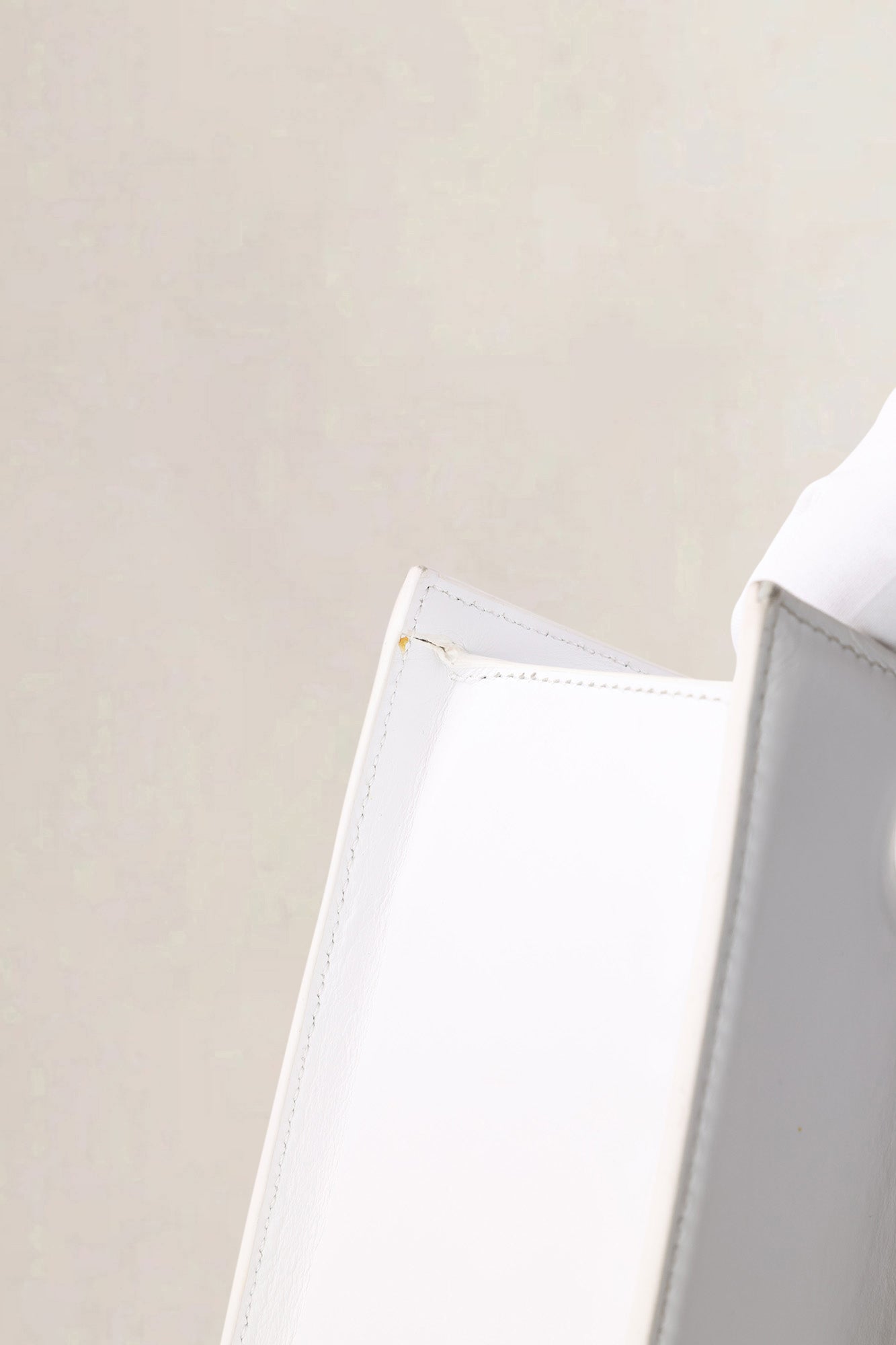 Jacquemus White Leather Le Chiquito Moyen Crossbody Bag