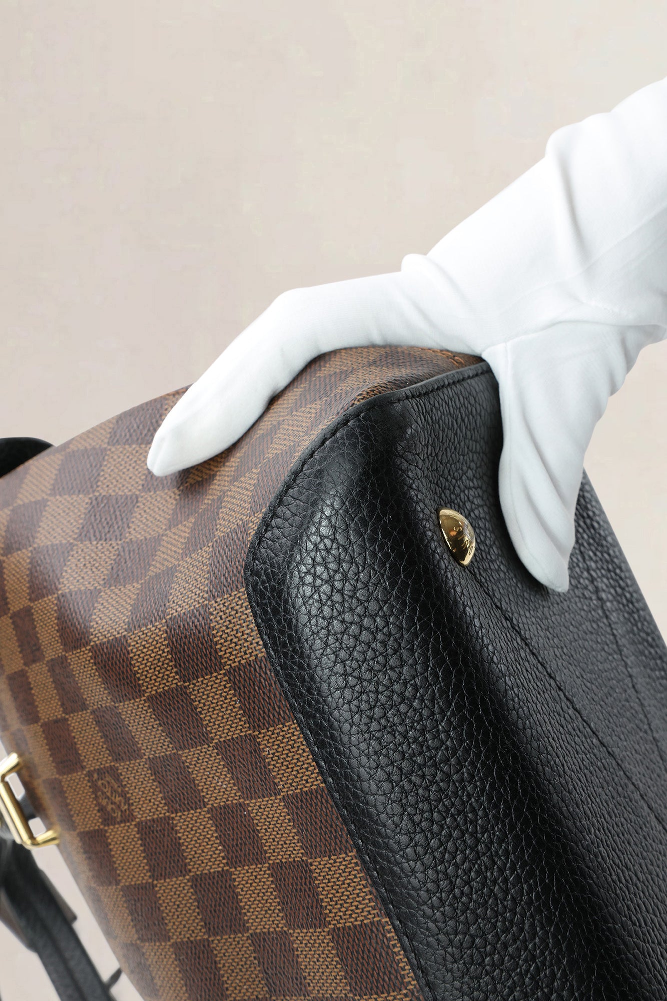 Louis Vuitton Black Damier Ebene Hyde Park Crossbody Bag