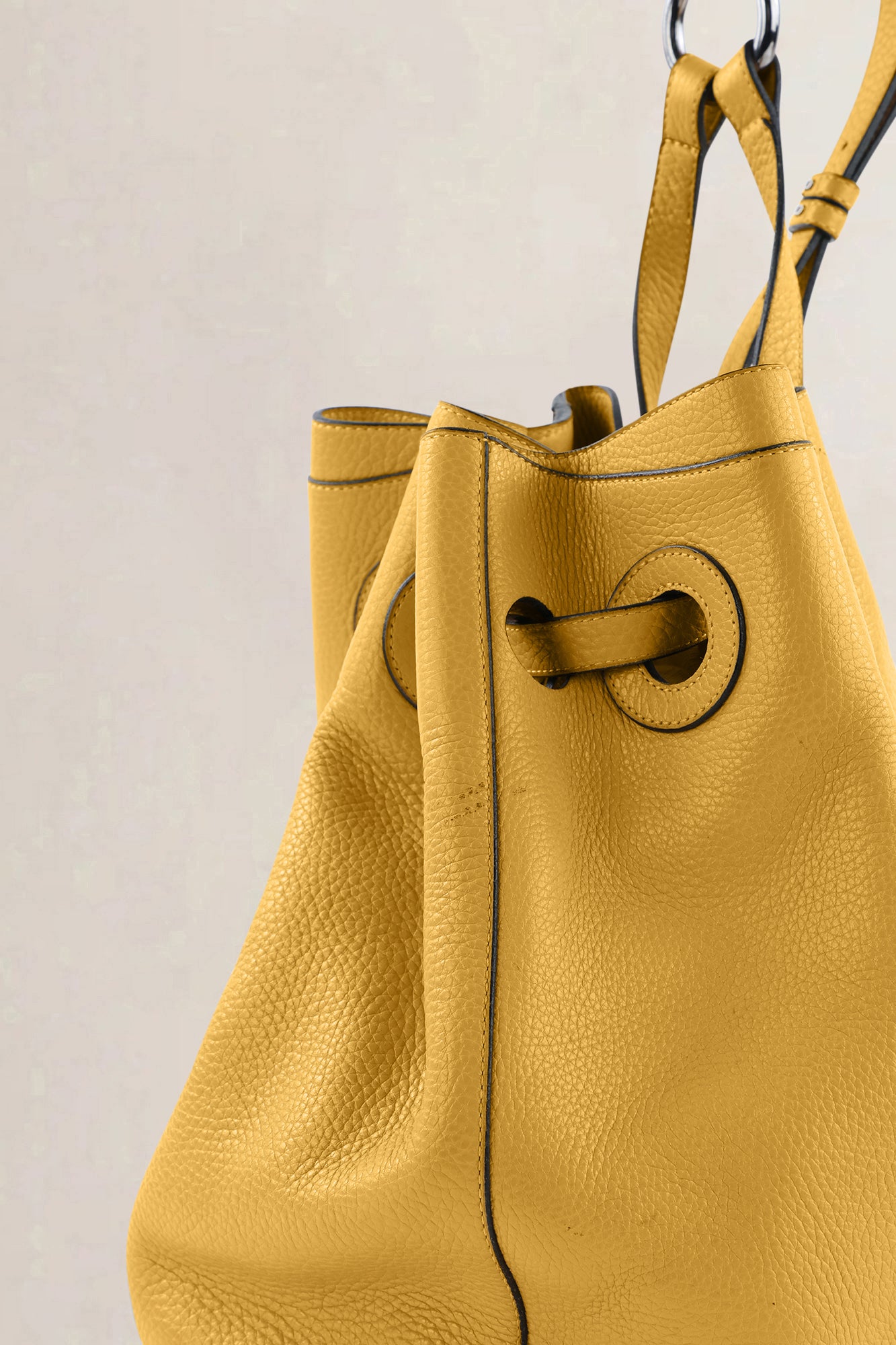 Delvaux L'Olivier yellow — vintage
