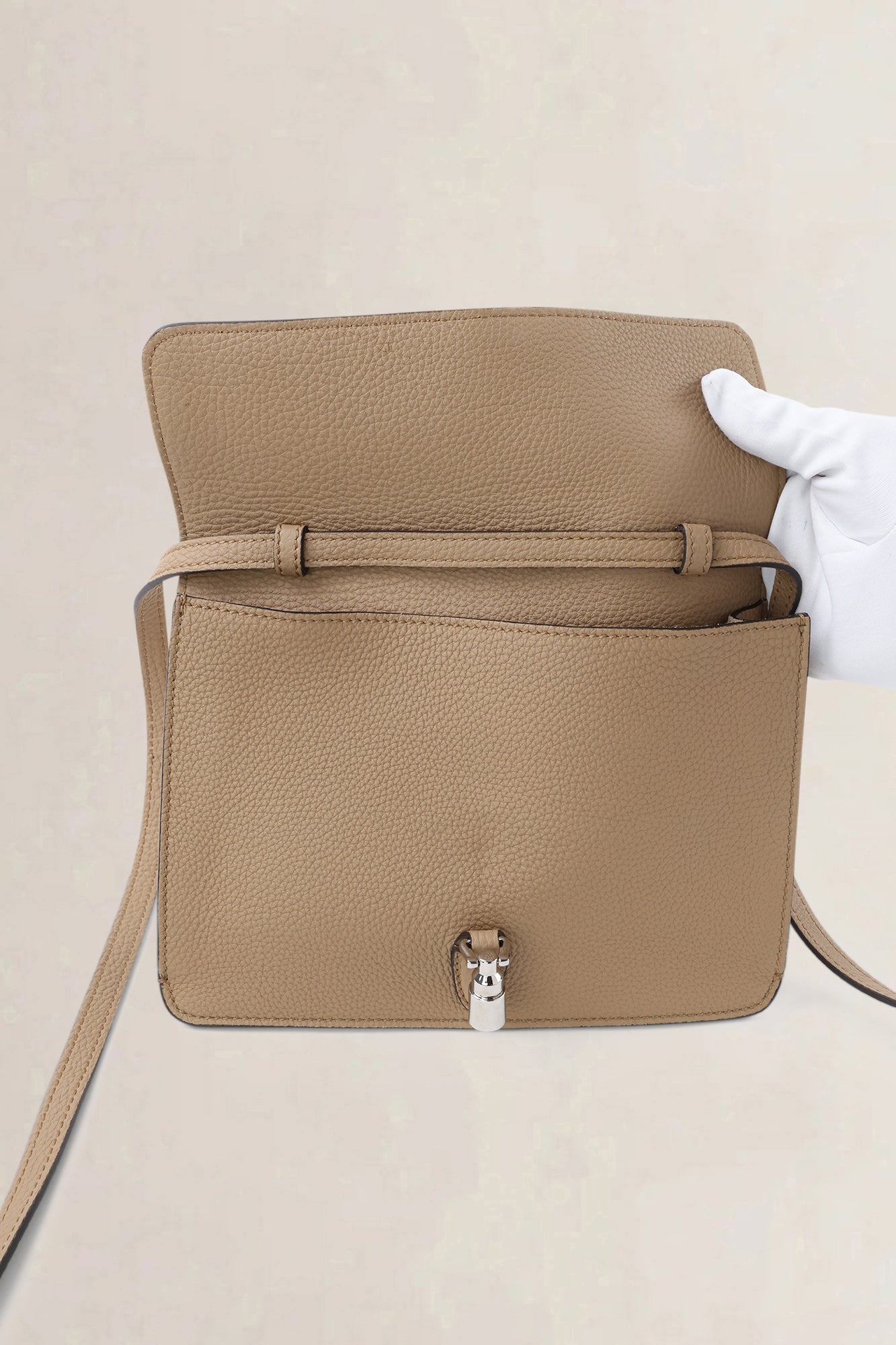 Gucci Light Brown Piston Lock Soft Jackie Crossbody Bag