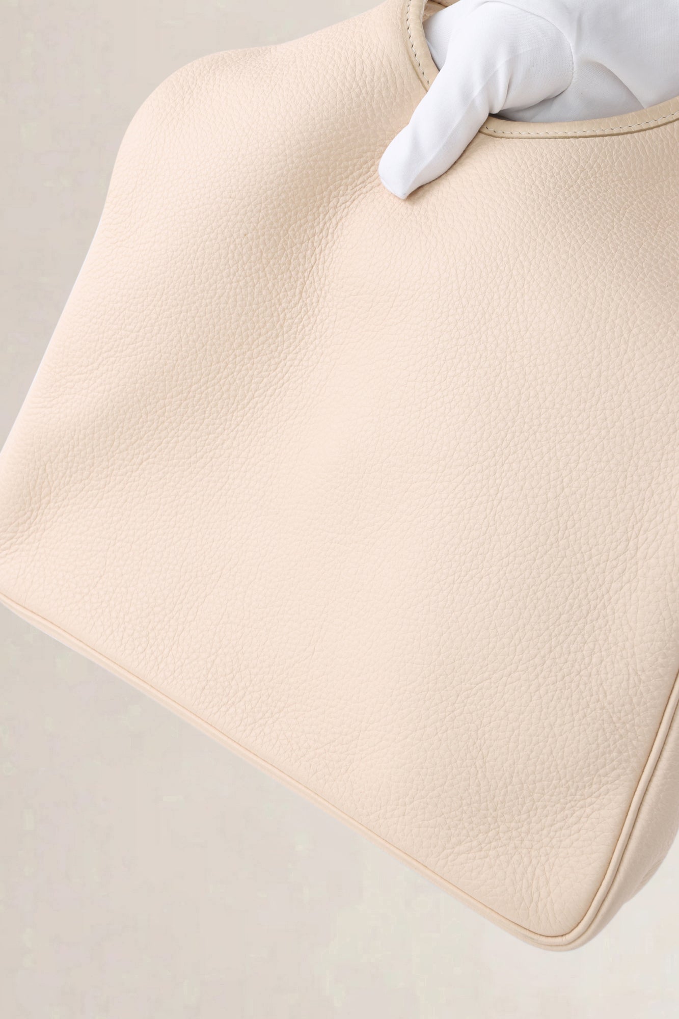 Hermès Beige Massai Shoulder Bag