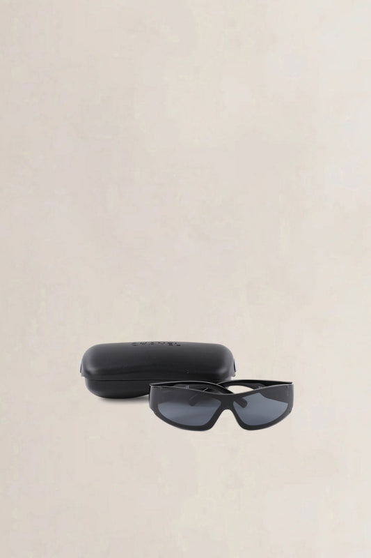 Chanel Black Sunglasses — preloved
