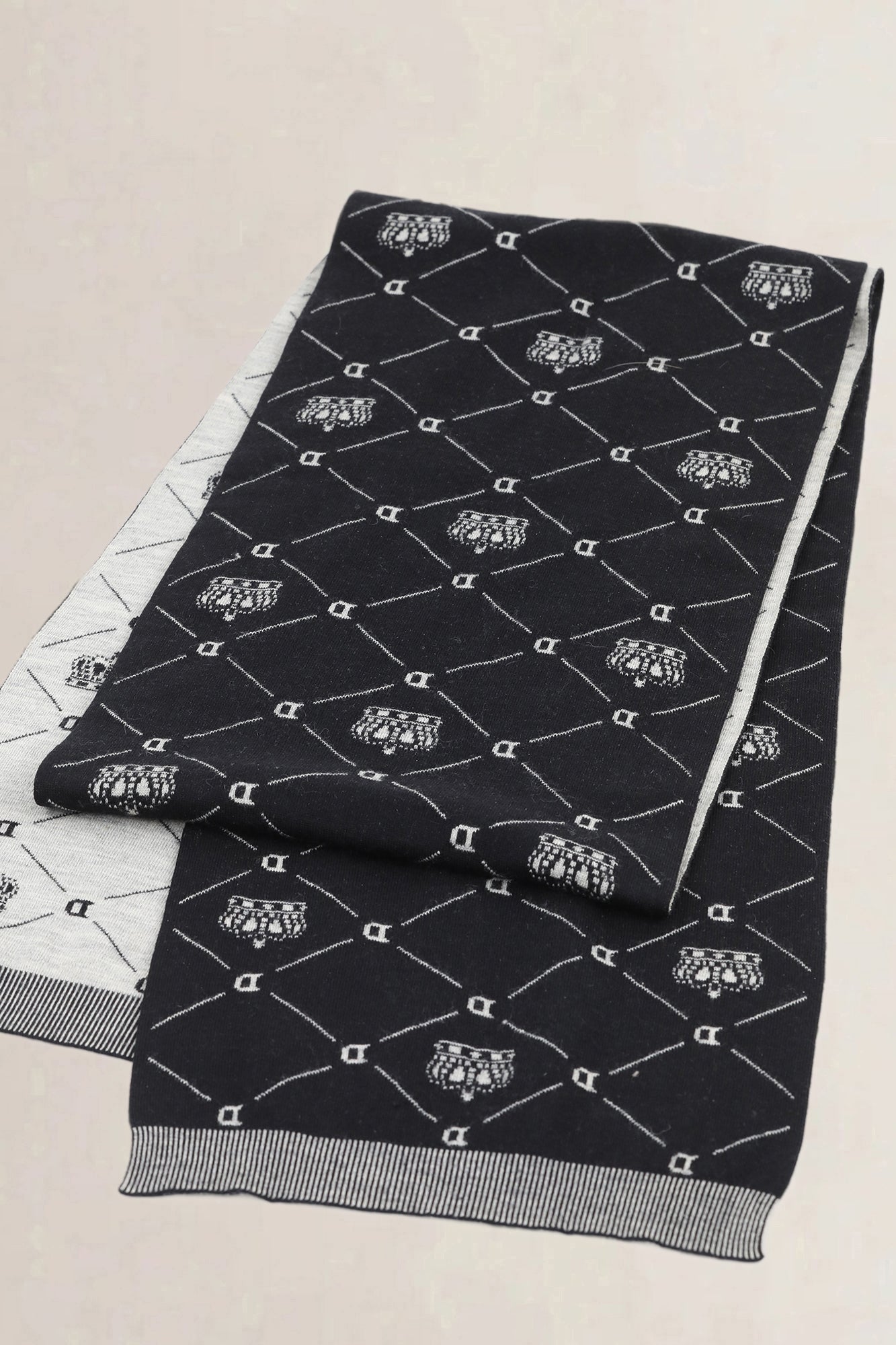 Delvaux Grey/Black Wool/Cashmere Scarf