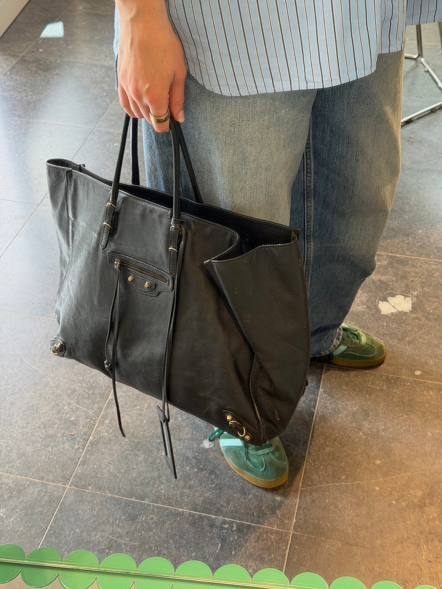 Balenciaga Black Paper A4 — preloved